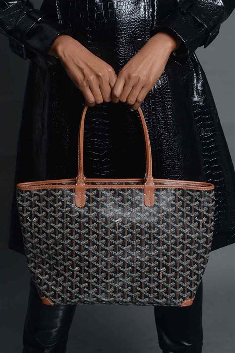 cost of goyard tote uk|goyard artois mm price 2021.